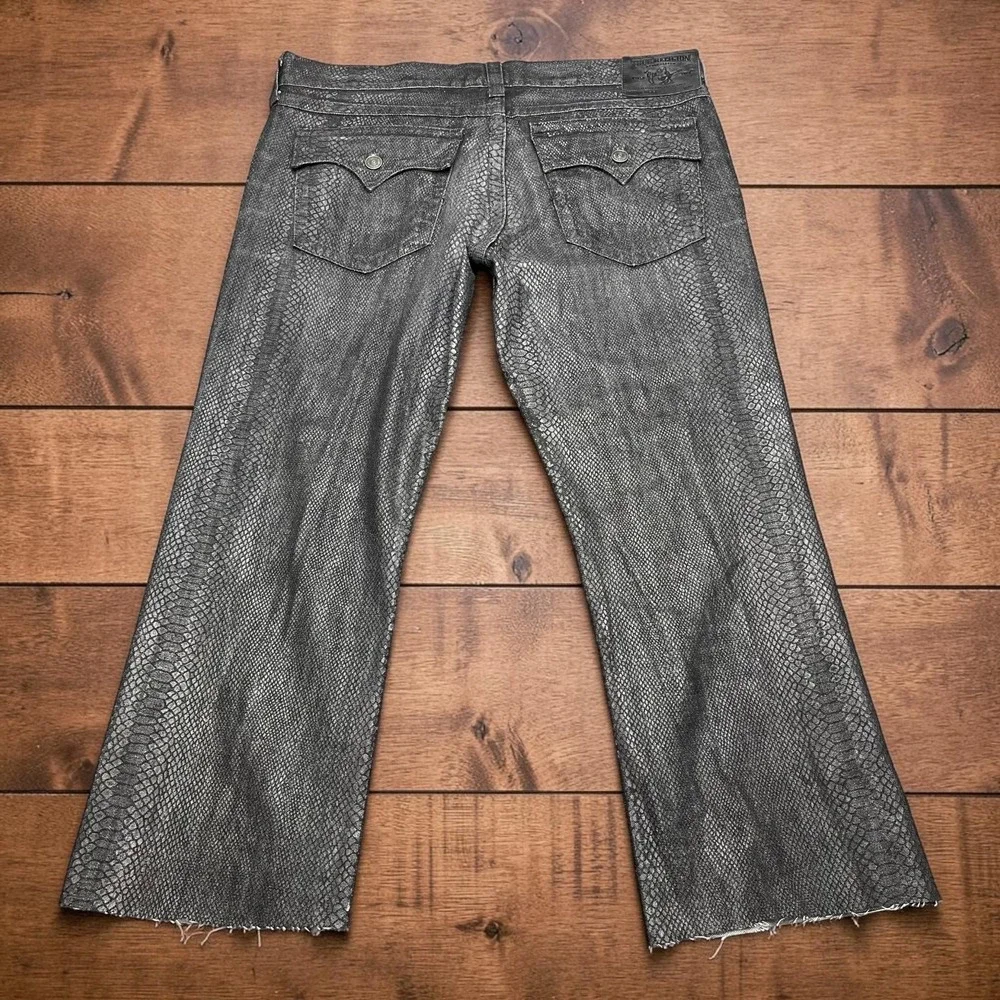 Vintage USA True Religion Ricky Snakeskin Jeans Mens 40x28 Black Grey Raw Hem